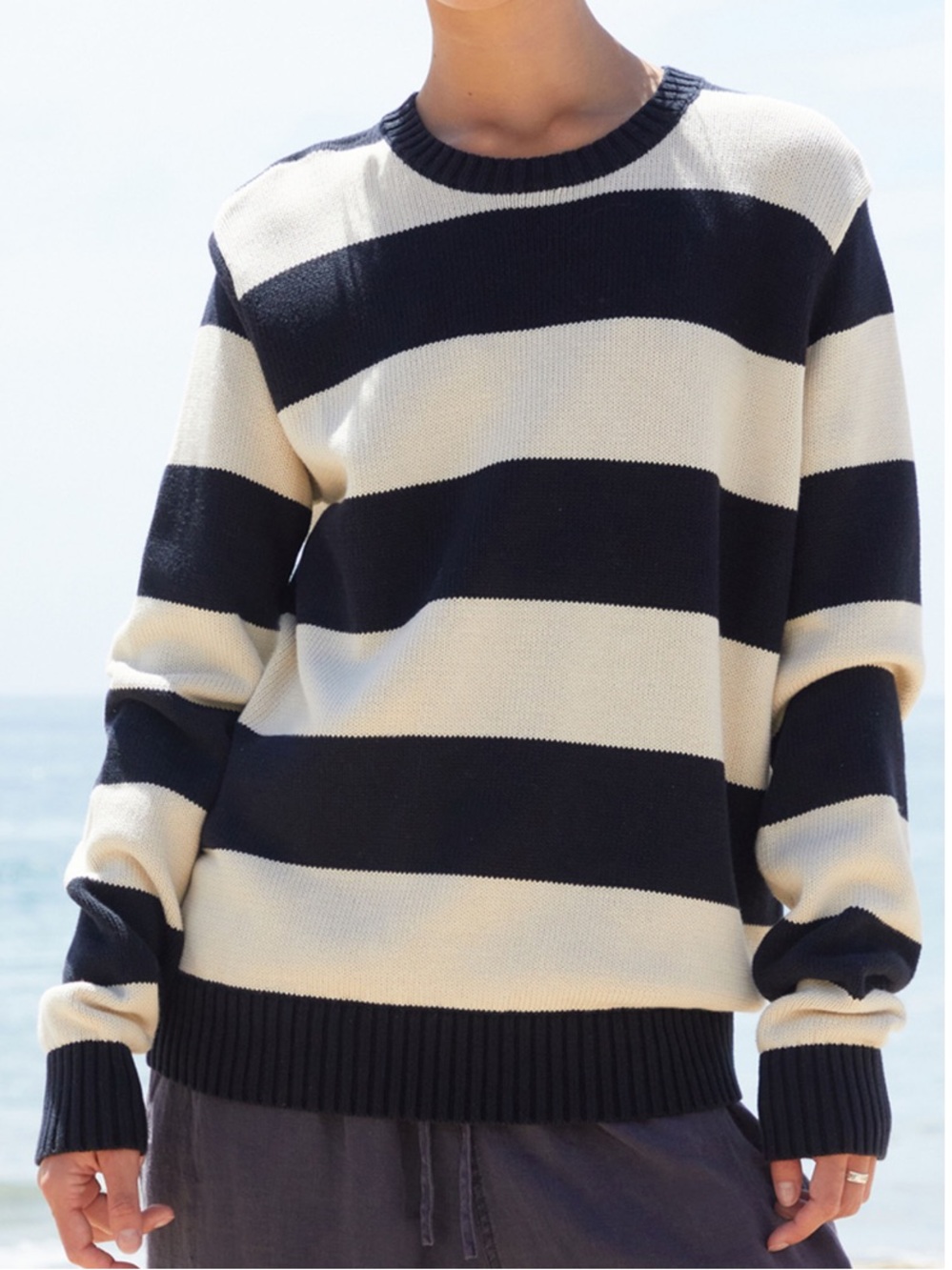 New Brandy Melville Thick Knit Sweater